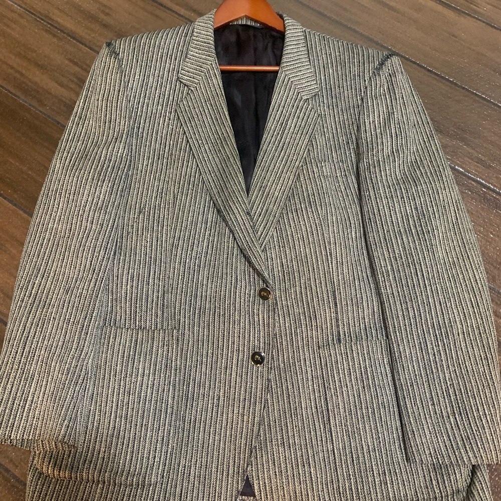 Beautiful Imported Silk/Wool Blk/Wht LeBaron sportcoat size 48 regular